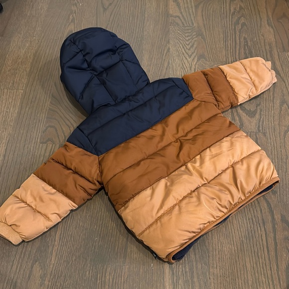 babyGap ColdControl Colorblock Puffer Jacket - Picture 3 of 7